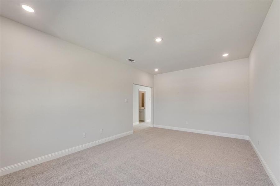 Spacious, unfurnished interior of a new home in Villages of Hurricane Creek, Anna (Image 14). Spacious, unfurnished interior of a new home in Villages of Hurricane Creek, Anna (Image 14).