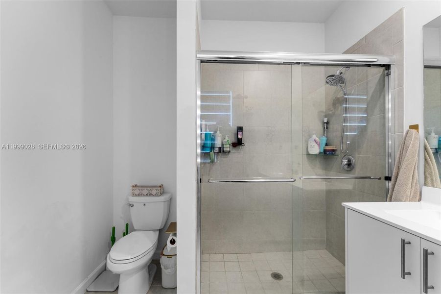 Furnished interior view inside a new home in , Homestead (Image 13).