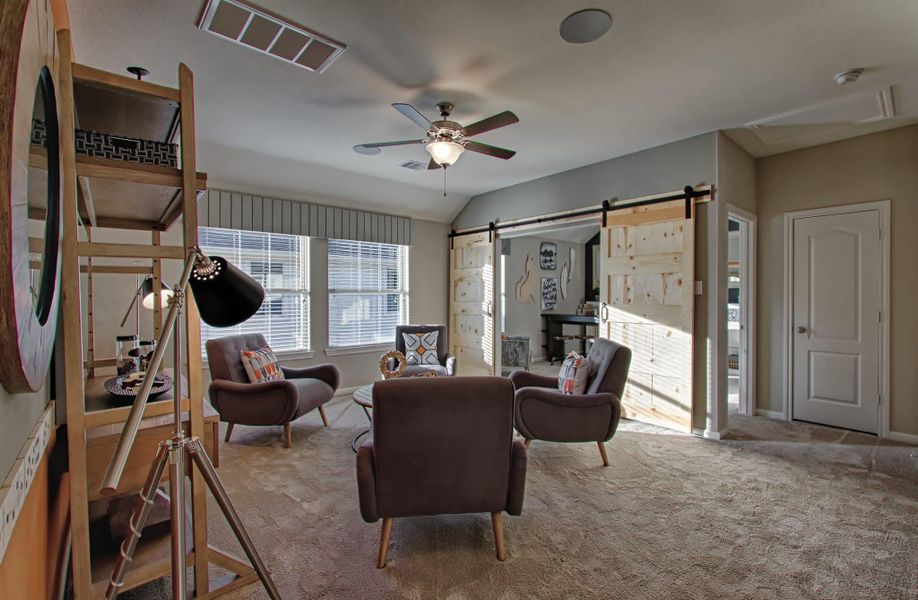 Furnished interior view inside a new home in Beacon Point, Texas City (Image 25). Furnished interior view inside a new home in Beacon Point, Texas City (Image 25).