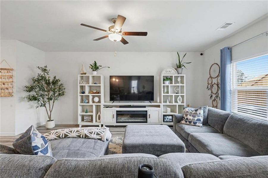 Furnished interior view inside a new home in , Villa Rica (Image 10).
