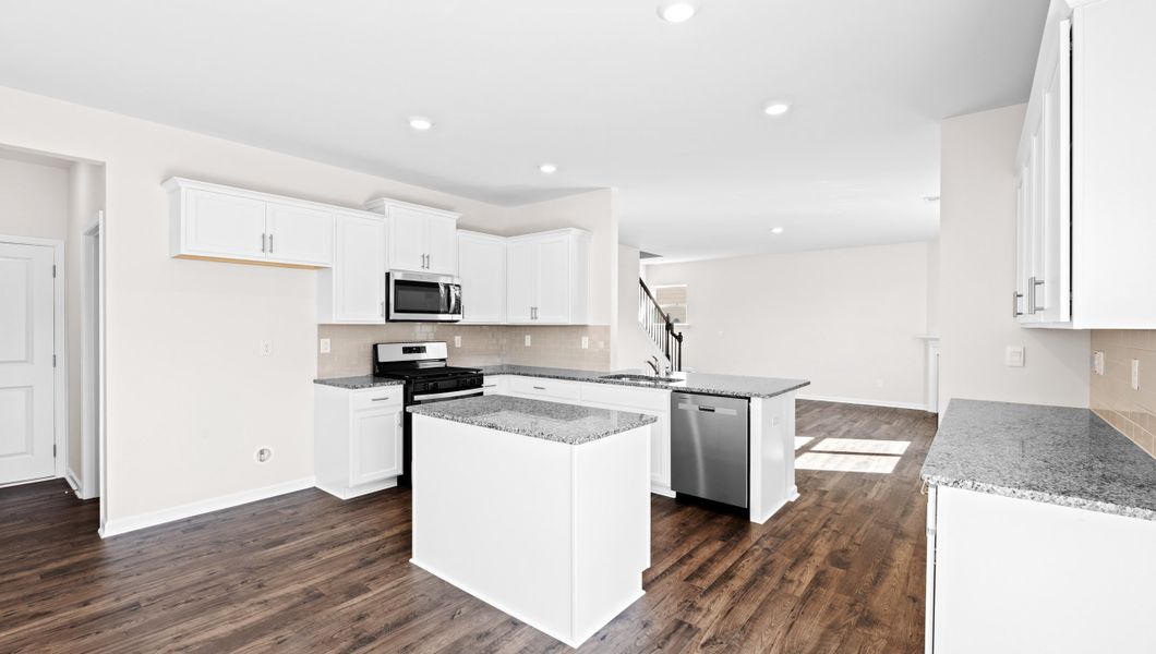 Furnished interior view inside a new home in Hunters Ridge, Woodruff (Image 9).