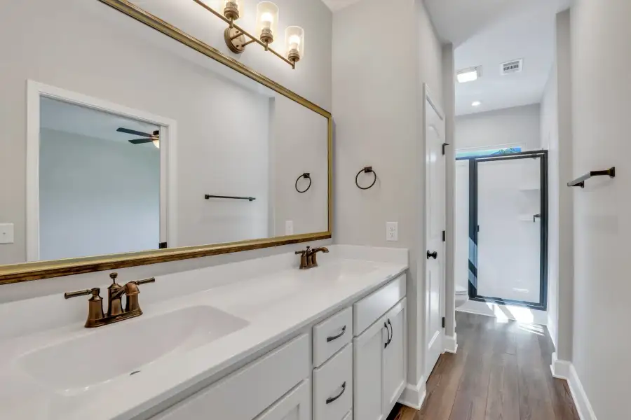 Sherwood – Primary Bath with Double-Sink Vanity and Shower