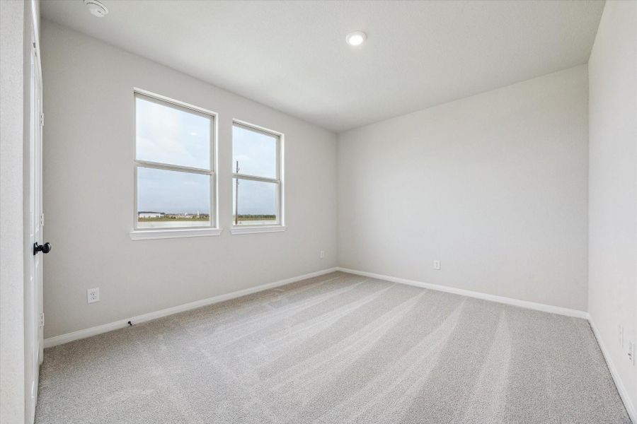 Spacious, unfurnished interior of a new home in Elyson, Katy (Image 28).