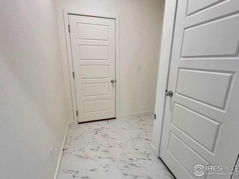 Spacious, unfurnished interior of a new home in Union Colony West, Greeley (Image 17).