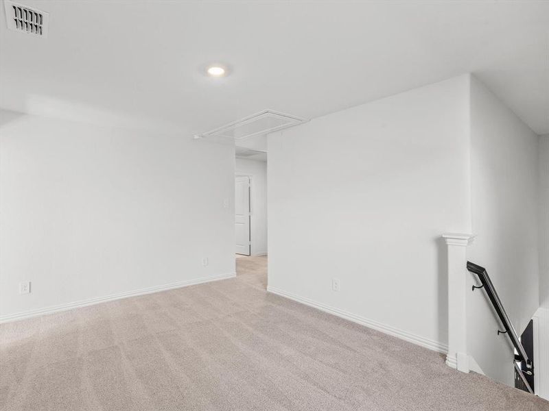 Spacious, unfurnished interior of a new home in Simpson Crossing - Spring Series, McKinney (Image 19).