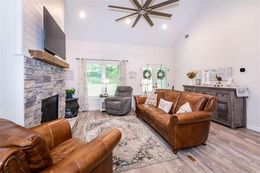 Furnished interior view inside a new home in , Ellijay (Image 50). Furnished interior view inside a new home in , Ellijay (Image 50).