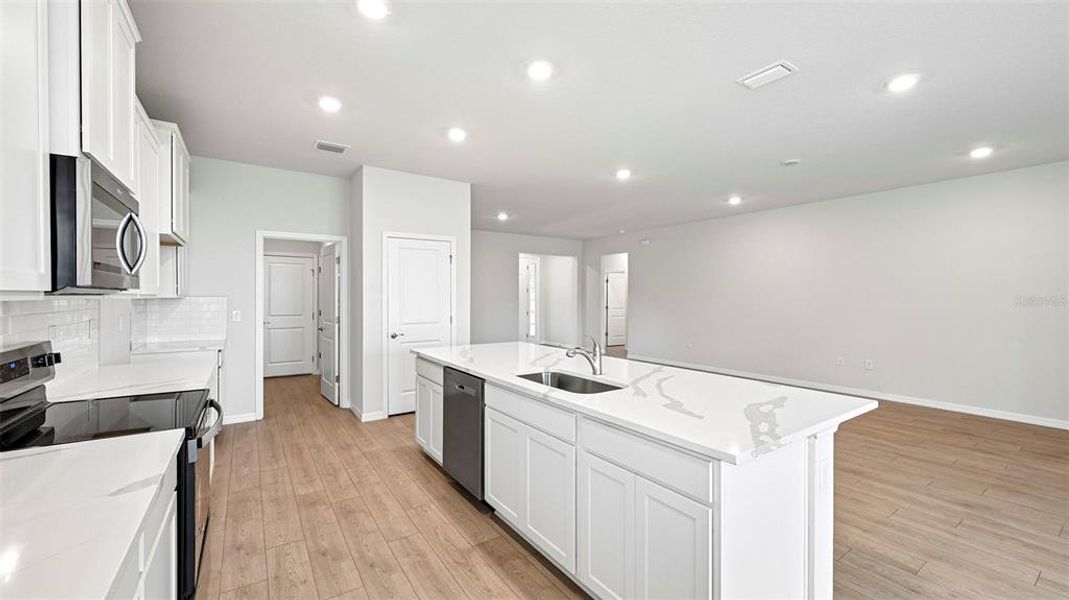 Furnished interior view inside a new home in Legacy Preserve, Parrish (Image 10). Furnished interior view inside a new home in Legacy Preserve, Parrish (Image 10).
