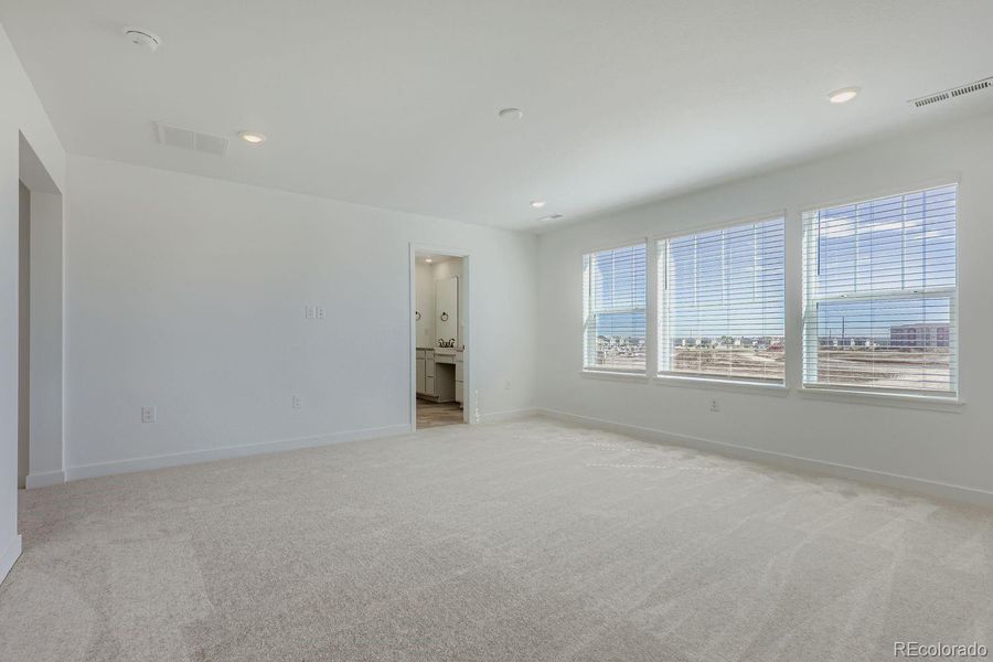Spacious, unfurnished interior of a new home in Brighton Crossings: The Grand Collection, Brighton (Image 10).