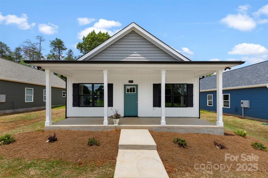 Front exterior of a new home in , Kings Mountain, NC, highlighting curb appeal (Image 1).