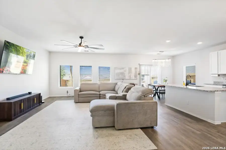 Furnished interior view inside a new home in Legend Pond, New Braunfels (Image 35).