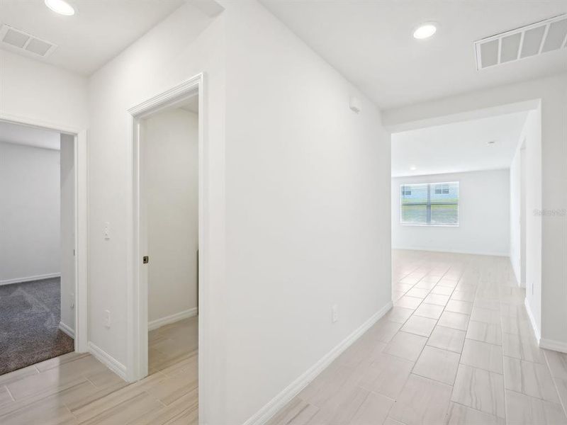 Spacious, unfurnished interior of a new home in Benton Hills - Classic Series, Brooksville (Image 32).