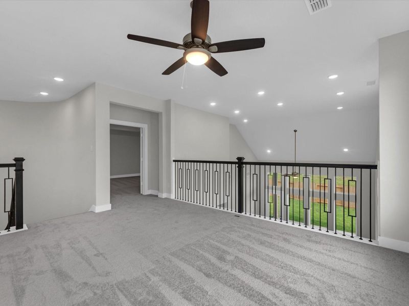 Spacious, unfurnished interior of a new home in Pecan Ridge, Fulshear (Image 21).