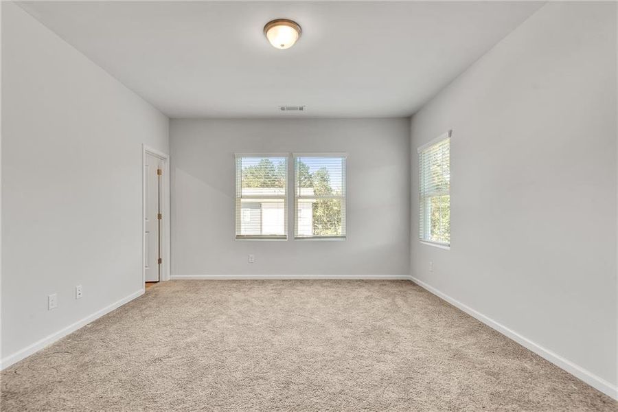 Spacious, unfurnished interior of a new home in Waverly at Buice Lake, Acworth (Image 39). Spacious, unfurnished interior of a new home in Waverly at Buice Lake, Acworth (Image 39).
