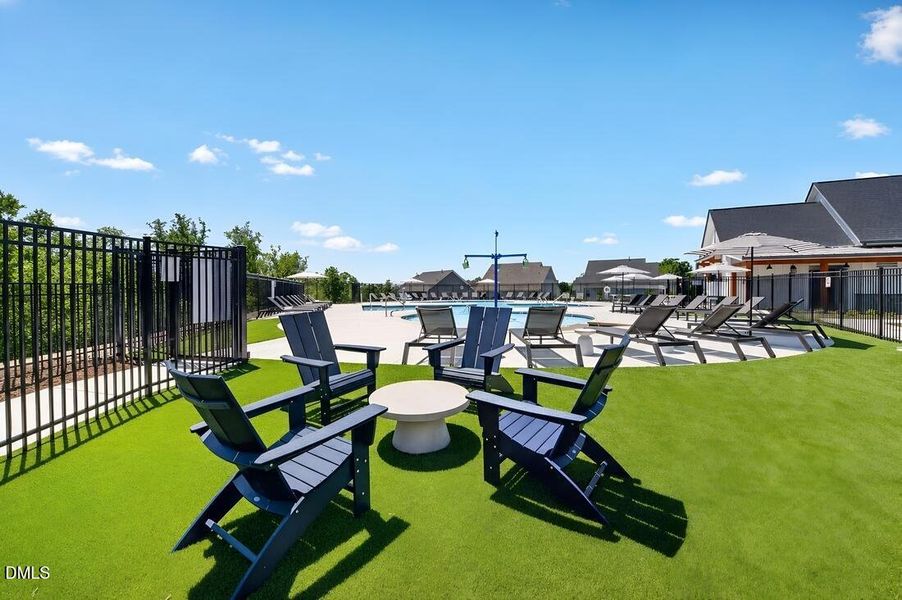 Silverstone Community Amenity Pool (1)