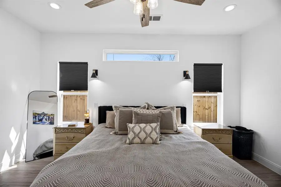 Furnished interior view inside a new home in , Chico (Image 6).