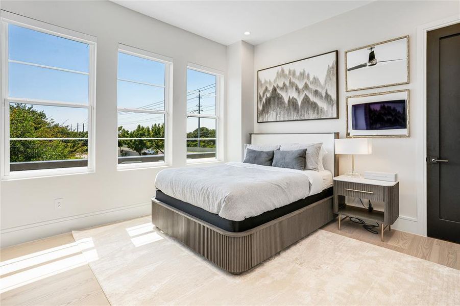 Furnished interior view inside a new home in , Dallas (Image 36).