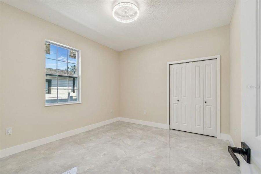 Spacious, unfurnished interior of a new home in , Tampa (Image 31).