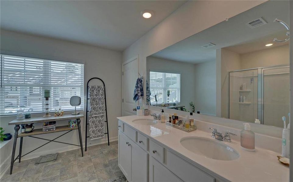 Furnished interior view inside a new home in , Dahlonega (Image 30).
