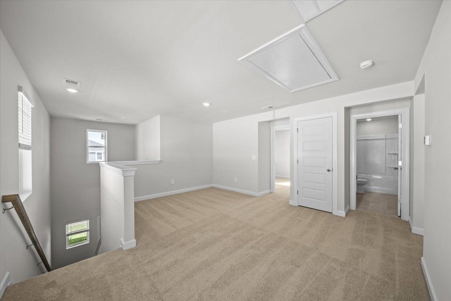 Spacious, unfurnished interior of a new home in Brayfield Manor - Heritage Collection, Wellford (Image 15).