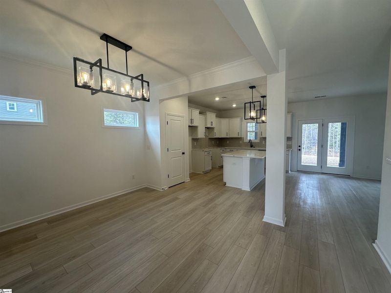 Spacious, unfurnished interior of a new home in Shiloh Trail, Wellford (Image 15).