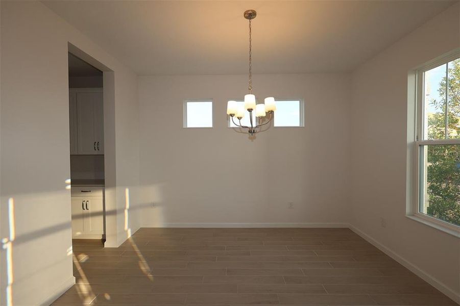 Spacious, unfurnished interior of a new home in Center Lake on the Park, St. Cloud (Image 33).