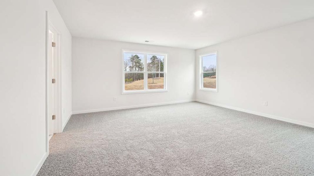 Spacious, unfurnished interior of a new home in Laurelbrook, Sherrills Ford (Image 22).