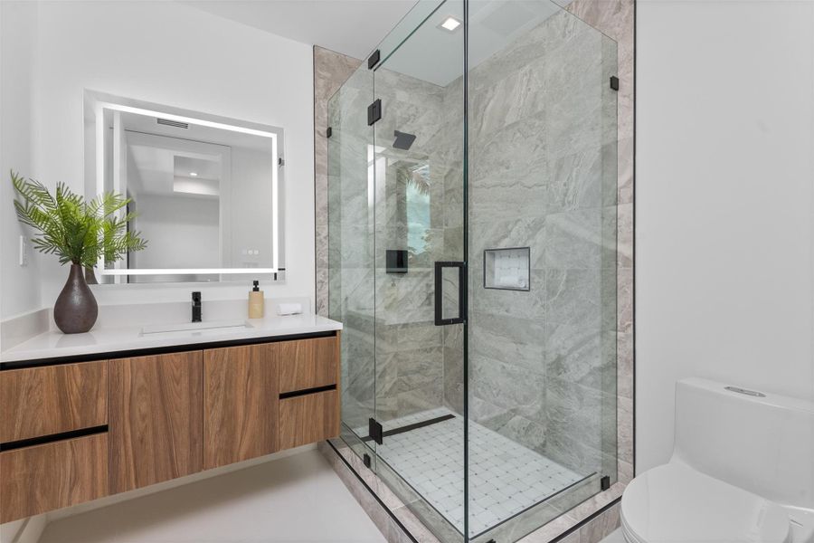 Furnished interior view inside a new home in , Fort Lauderdale (Image 45).