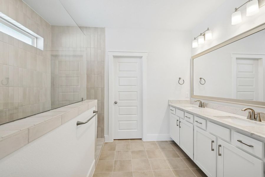 Furnished interior view inside a new home in , Katy (Image 9).