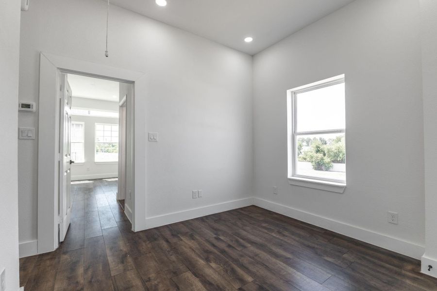 Spacious, unfurnished interior of a new home in , Spring (Image 26).