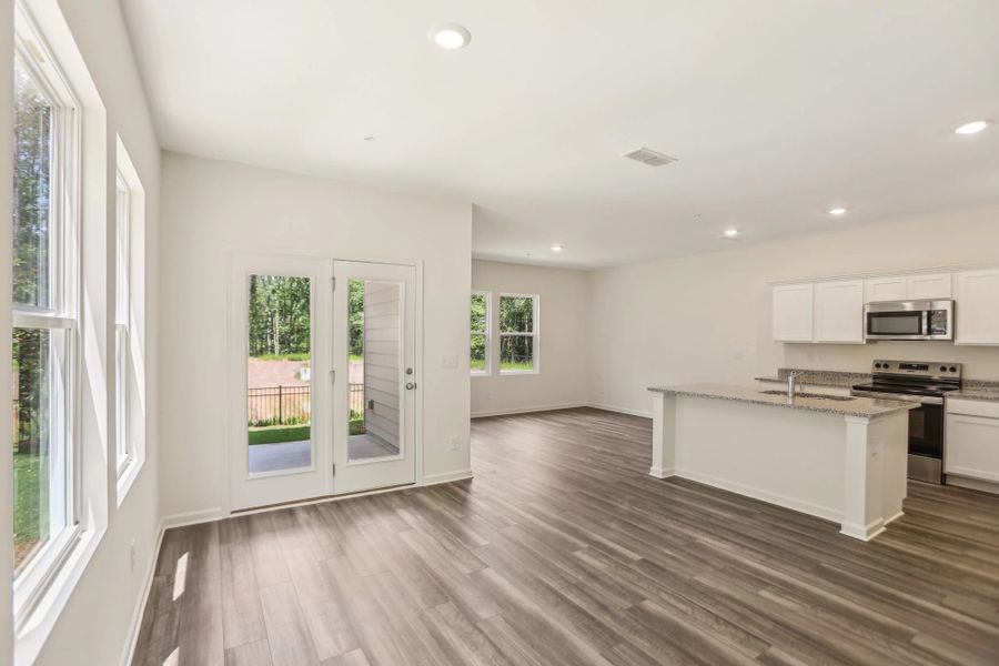 Representative unfurnished interior of a home built from the Triton by Starlight Homes in Kendall Grove, McDonough (Image 18).