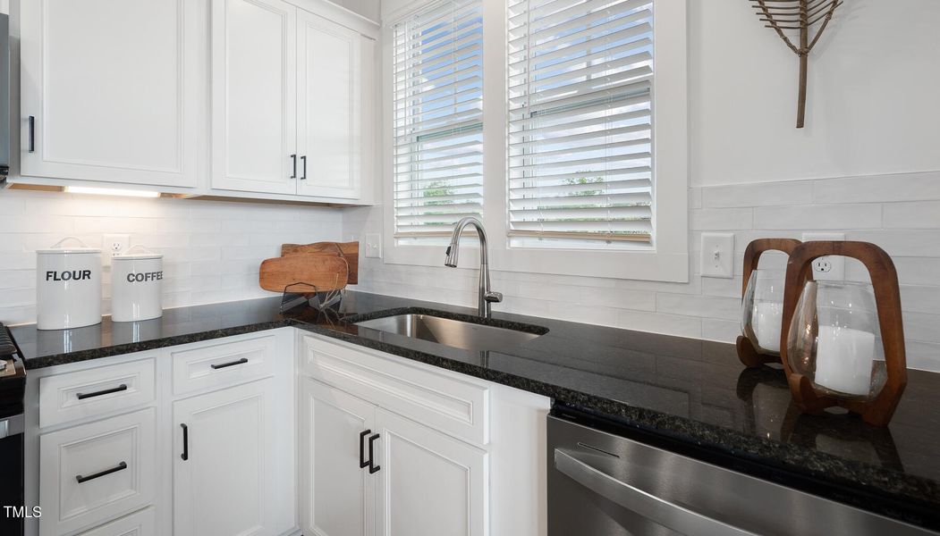 13 06-22-GREE-TrailsideAtDraytonMills-Ro