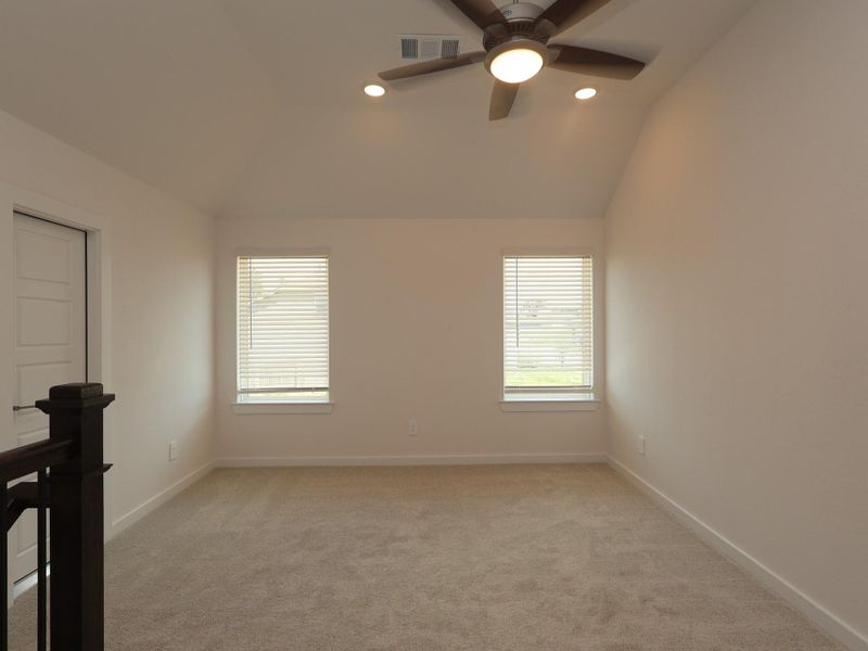 Spacious, unfurnished interior of a new home in Moran Ranch, Willis (Image 14).