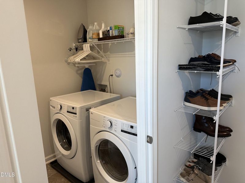 Laundry access to close Laundry access to close