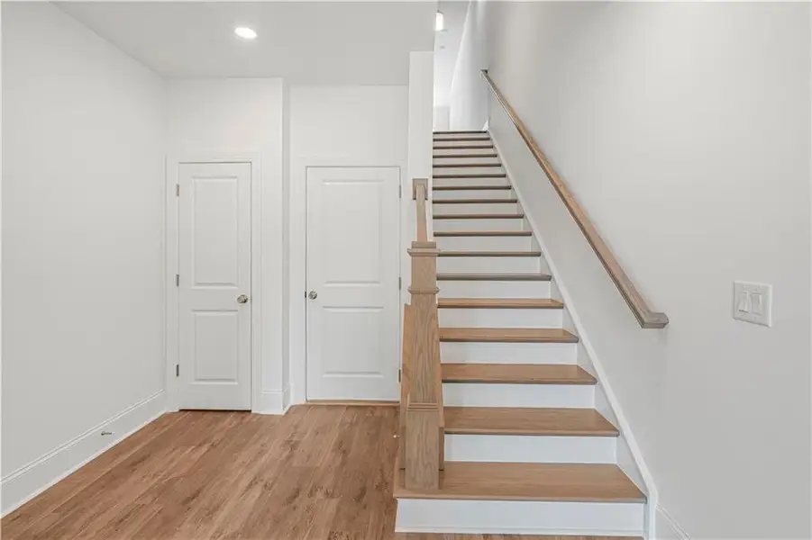 Spacious, unfurnished interior of a new home in Waterhaven, Cumming (Image 25).