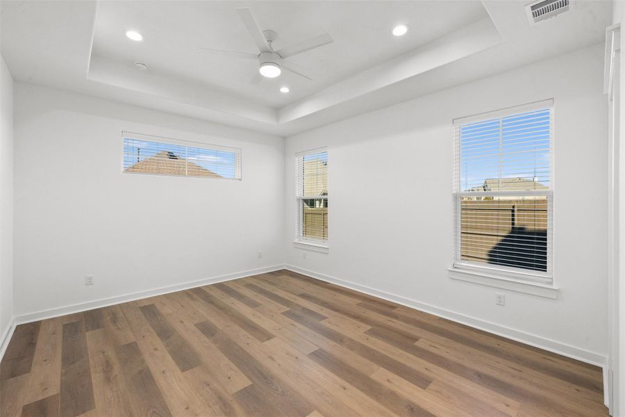 Spacious, unfurnished interior of a new home in , Bryan (Image 22).