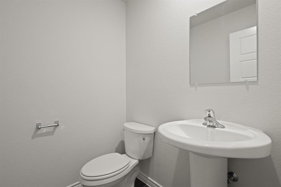 Furnished interior view inside a new home in Sycamore Landing, Fort Worth (Image 5).