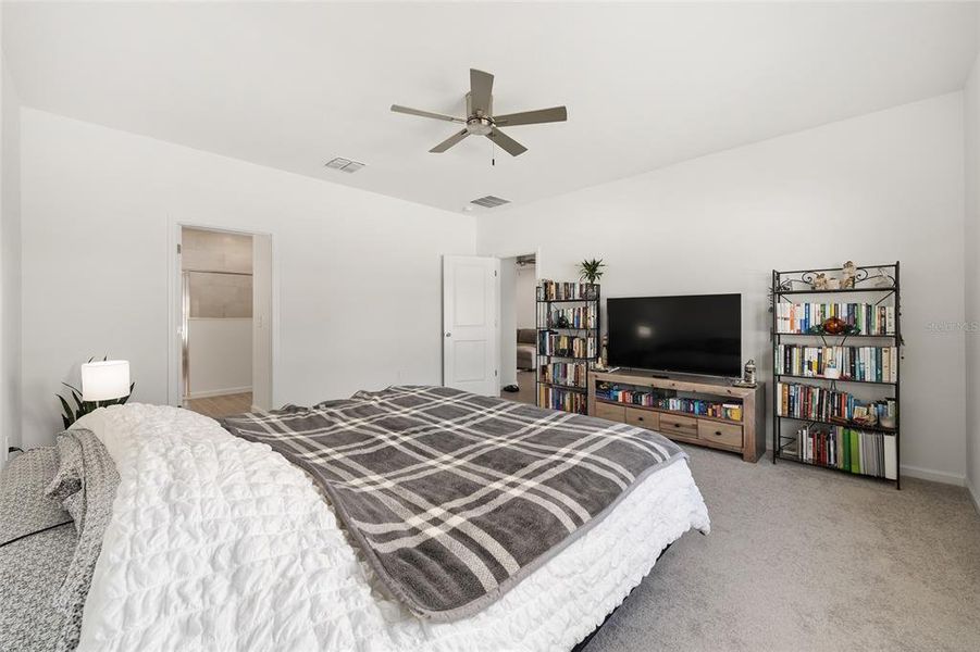 Furnished interior view inside a new home in , Ocala (Image 16).