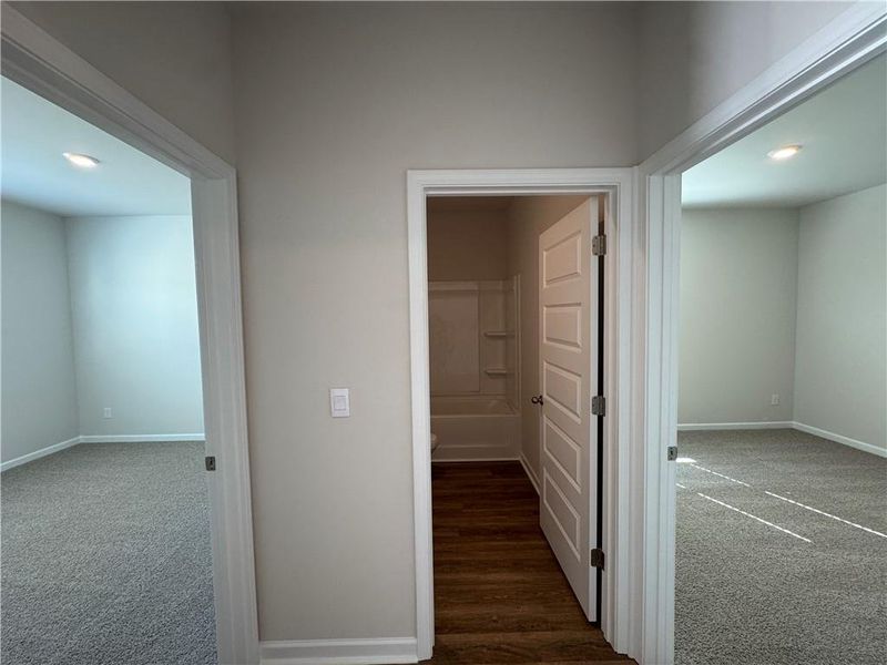 Spacious, unfurnished interior of a new home in Oakchase at Hampton, Hampton (Image 28).