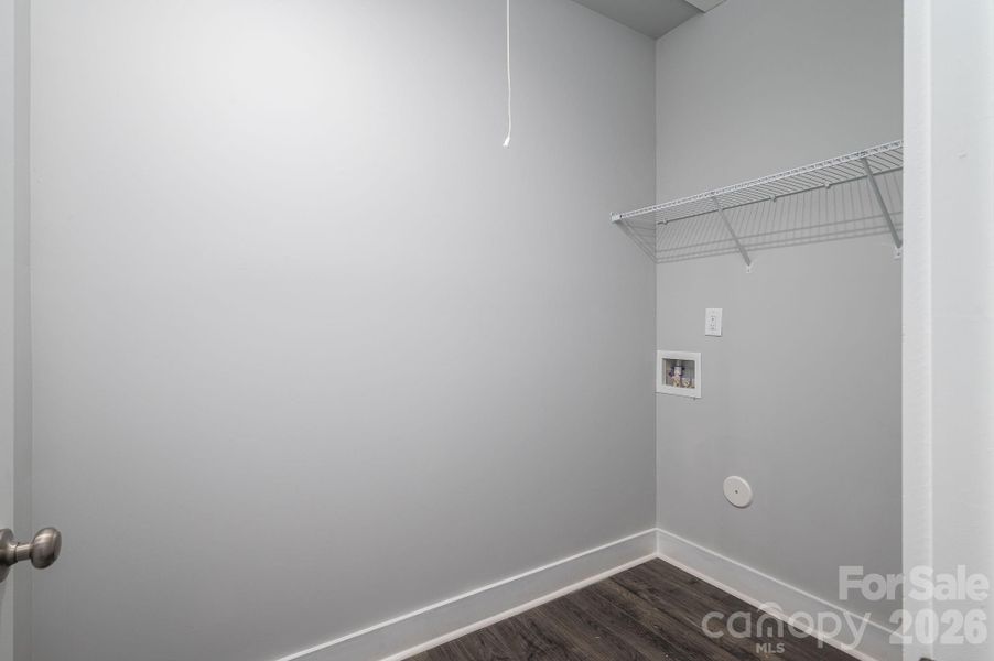 Spacious, unfurnished interior of a new home in , Shelby (Image 21).