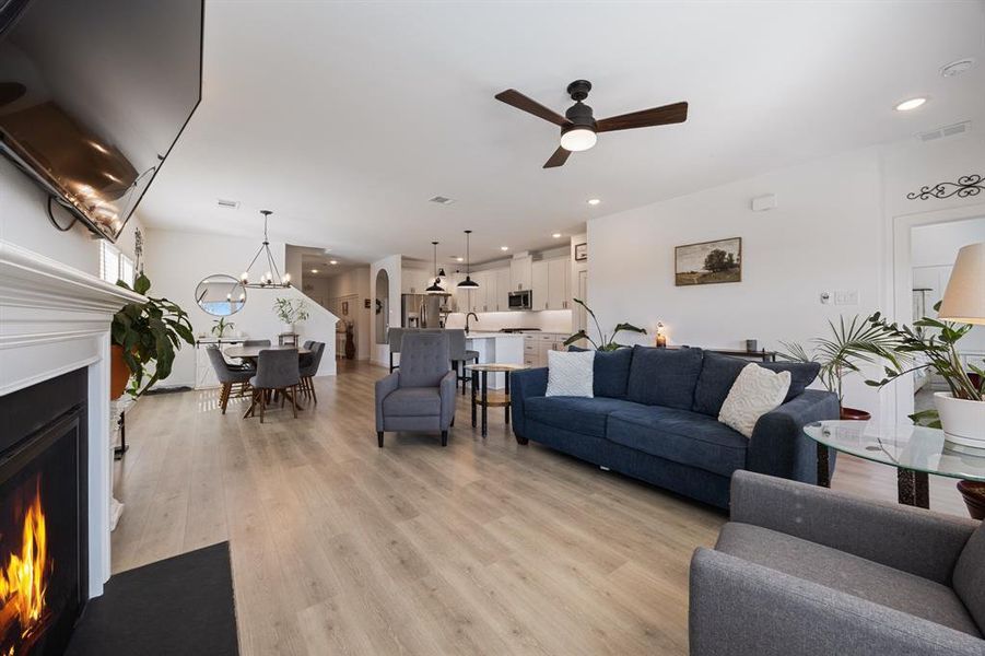 Furnished interior view inside a new home in Rolling Ridge, Van Alstyne (Image 22).