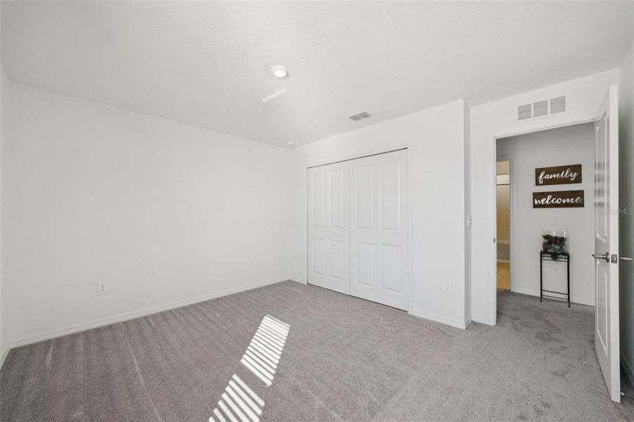 Spacious, unfurnished interior of a new home in Park East: The Manors, Plant City (Image 48). Spacious, unfurnished interior of a new home in Park East: The Manors, Plant City (Image 48).
