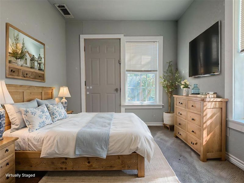 Furnished interior view inside a new home in , Mineral Wells (Image 10).