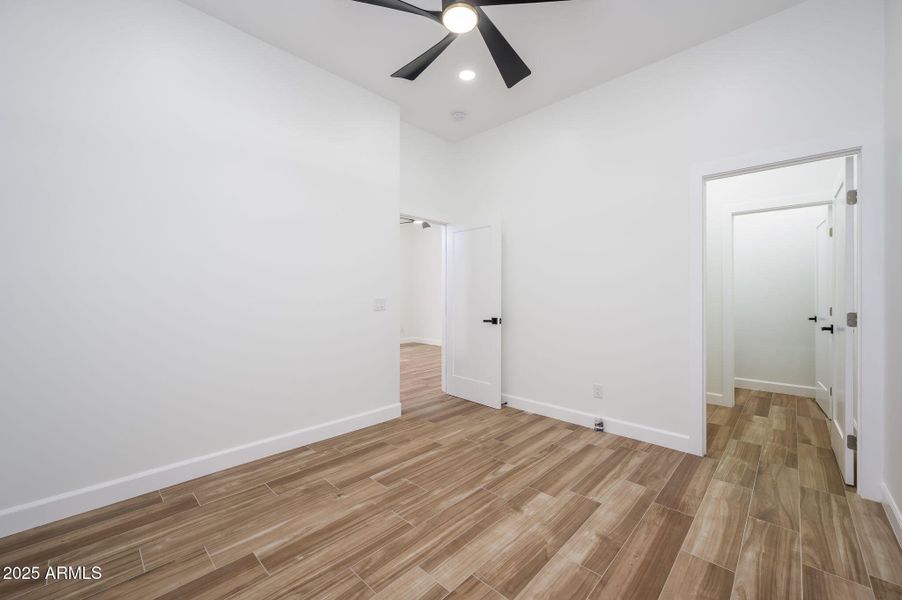 guest quarters guest room