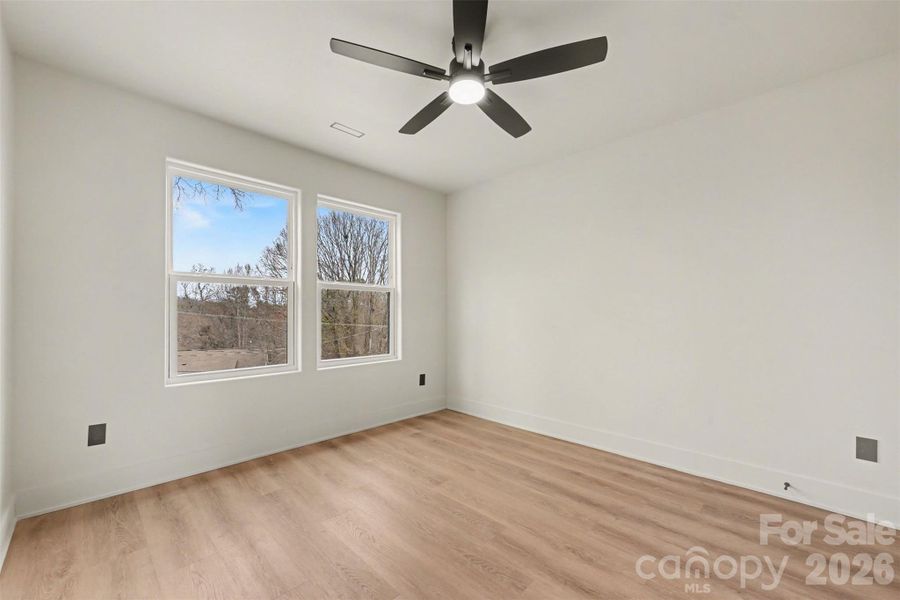 Spacious, unfurnished interior of a new home in , Concord (Image 15).
