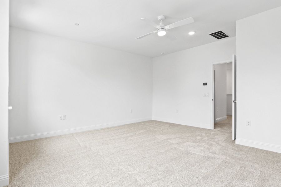 Spacious, unfurnished interior of a new home in The Tribute, The Colony (Image 33). Spacious, unfurnished interior of a new home in The Tribute, The Colony (Image 33).