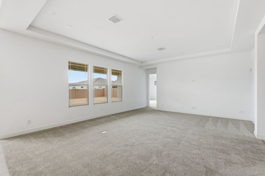 Spacious, unfurnished interior of a new home in Aloravita South, Peoria (Image 17).