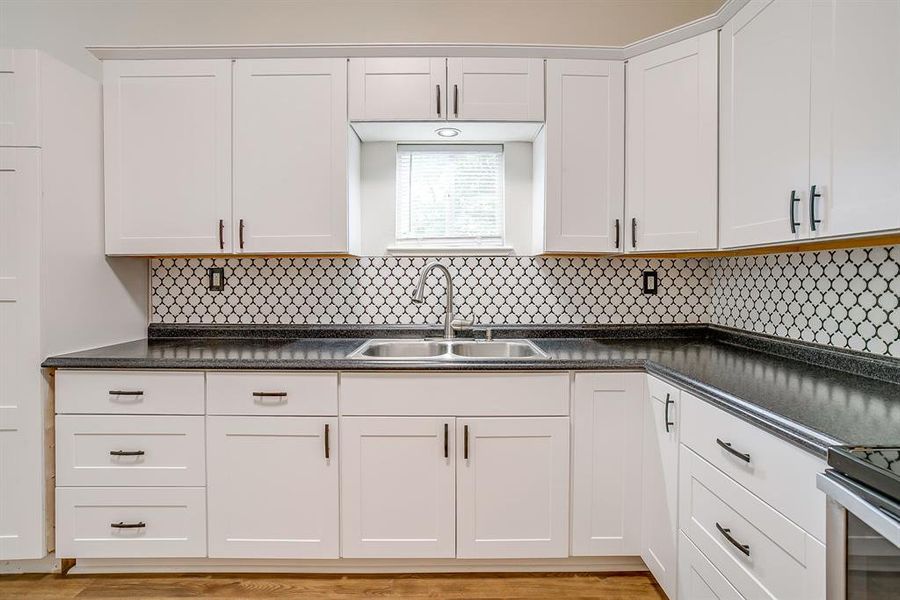 Furnished interior view inside a new home in , Mineral Wells (Image 9).