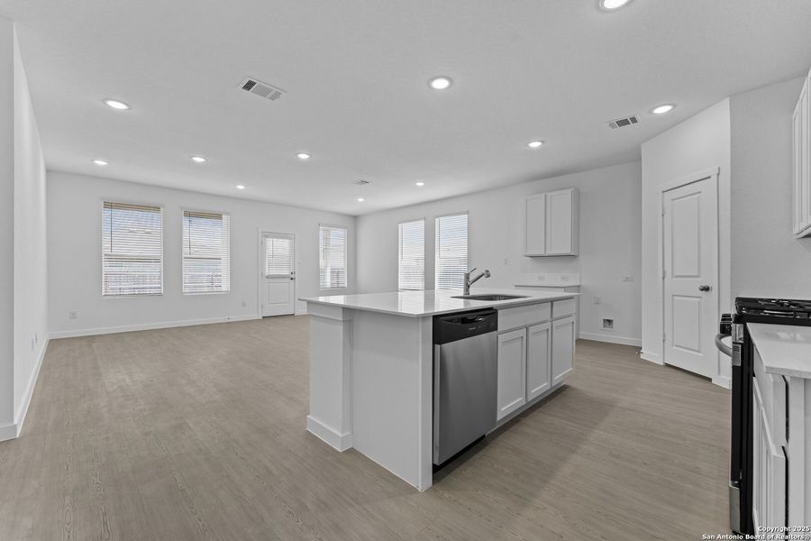 Furnished interior view inside a new home in Hidden Trails: Coastline Collection, Bulverde (Image 4). Furnished interior view inside a new home in Hidden Trails: Coastline Collection, Bulverde (Image 4).