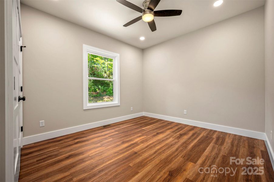 Spacious, unfurnished interior of a new home in , Flat Rock (Image 25).