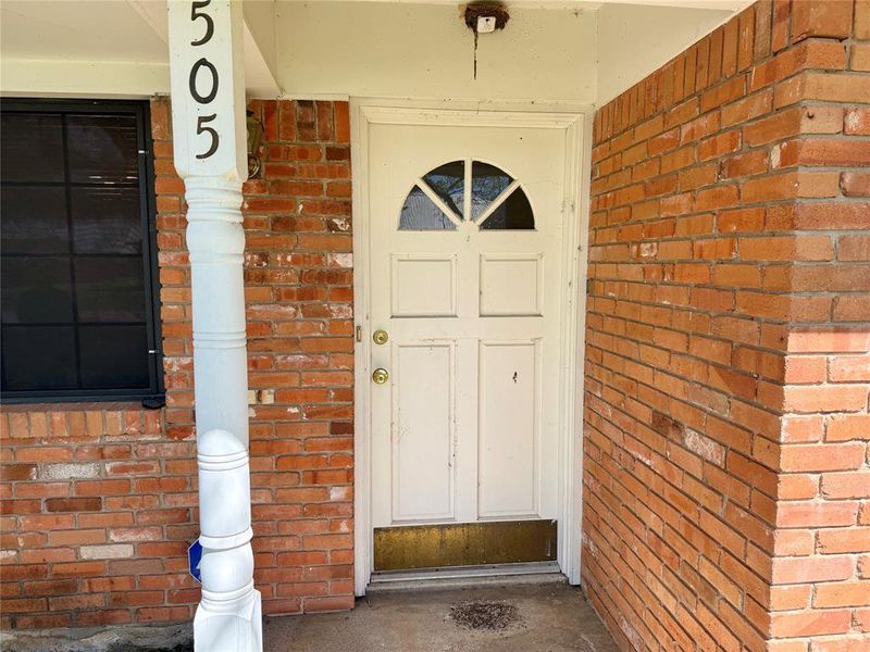 Exterior details and patio area of a home in , Whitney (Image 15).
